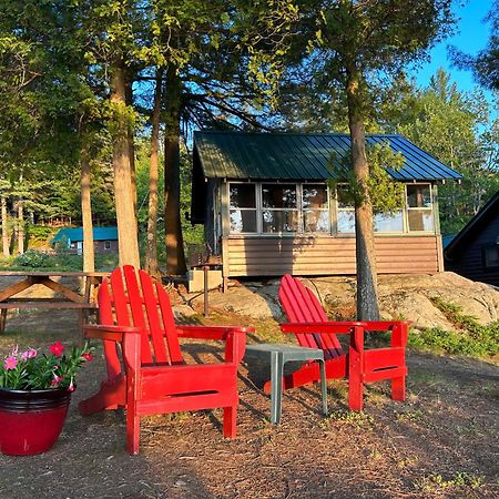 Paddler'S Rest Lakeside Cabins And Motel Long Lake Eksteriør bilde