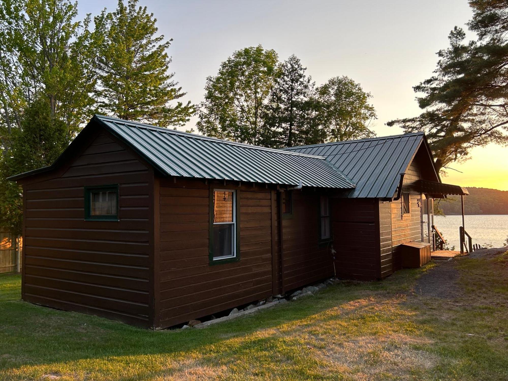 Paddler'S Rest Lakeside Cabins And Motel Long Lake Eksteriør bilde